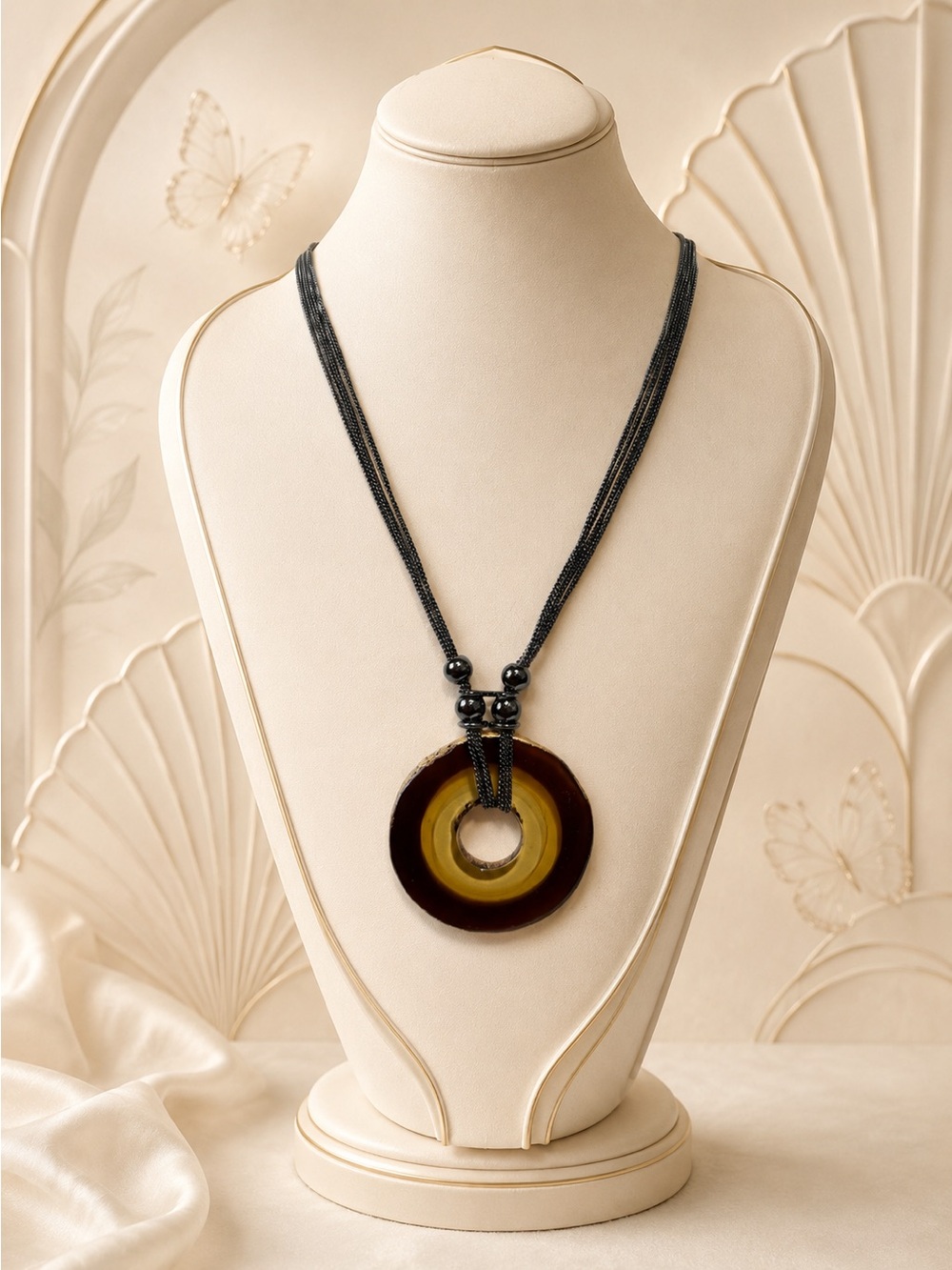 🆕🆕🆕Layered Brown and Amber Resin Circle Pendant Necklace